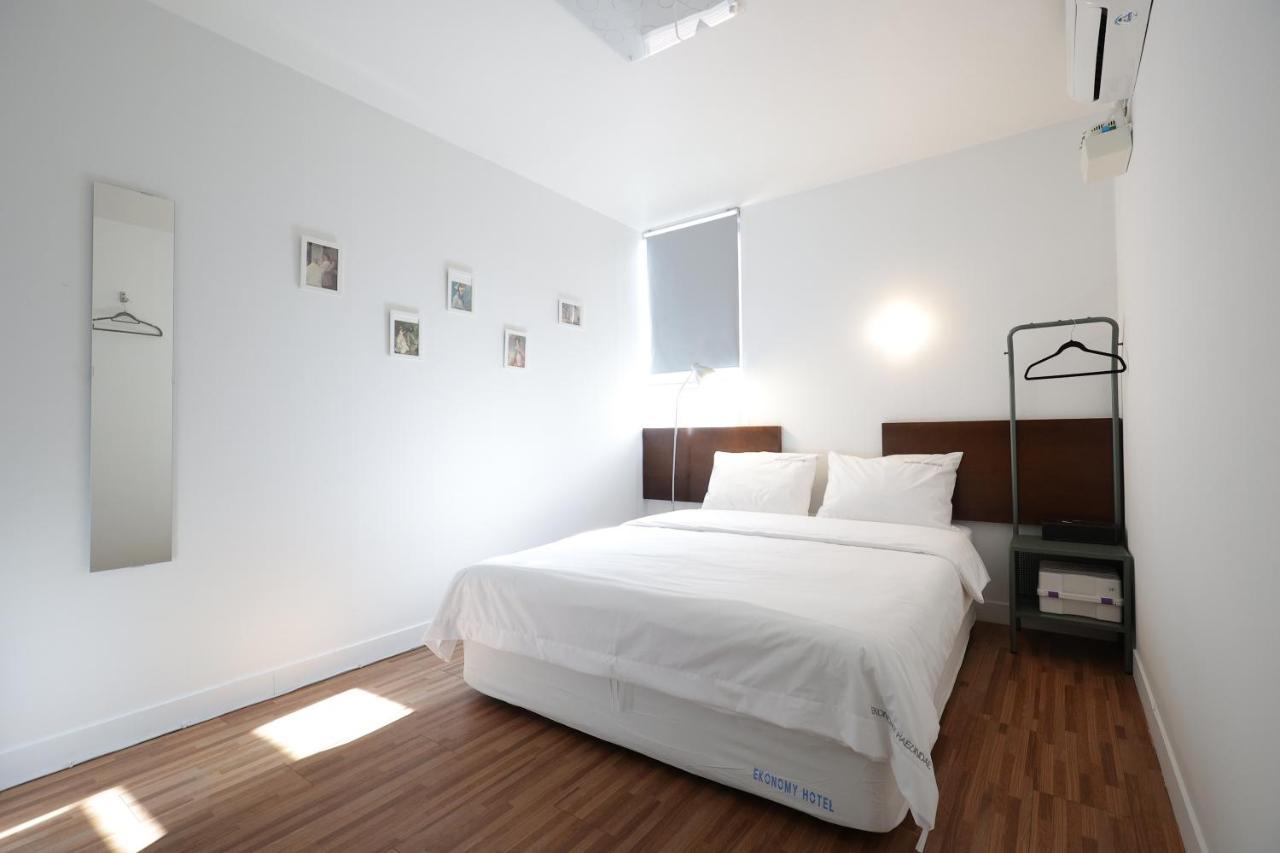 Ekonomy Haeundae Hostel Busan Eksteriør billede