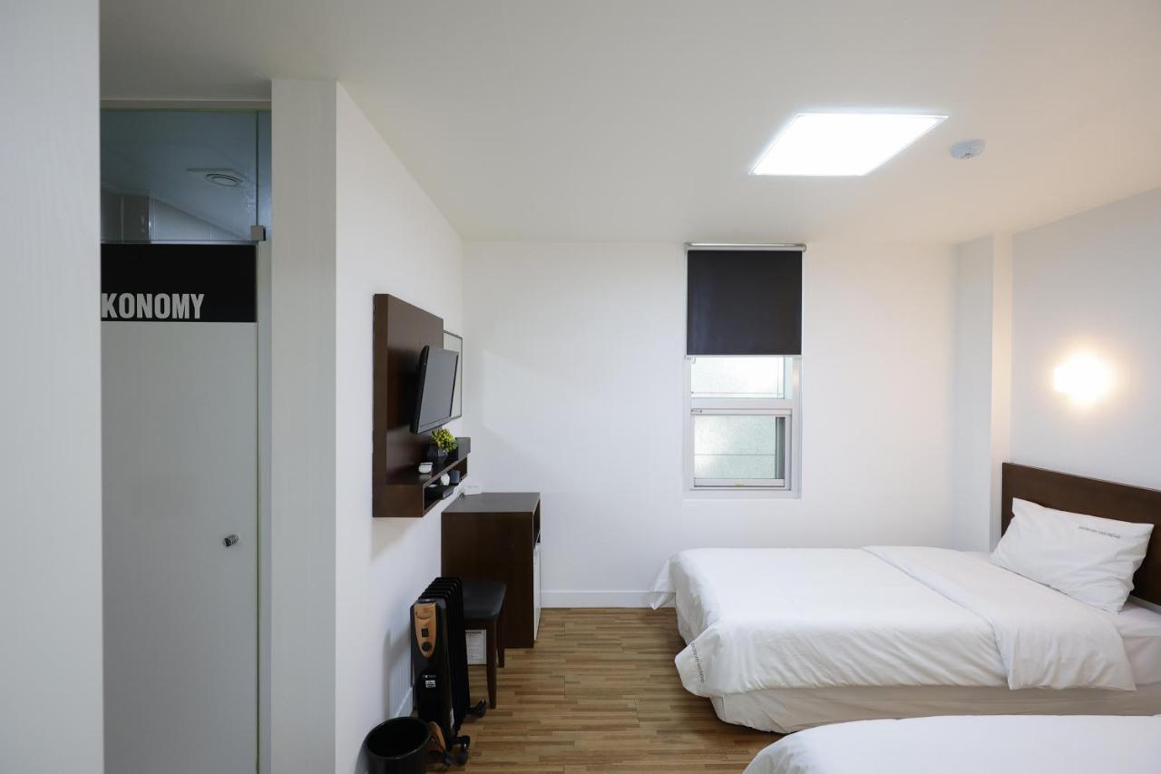 Ekonomy Haeundae Hostel Busan Eksteriør billede