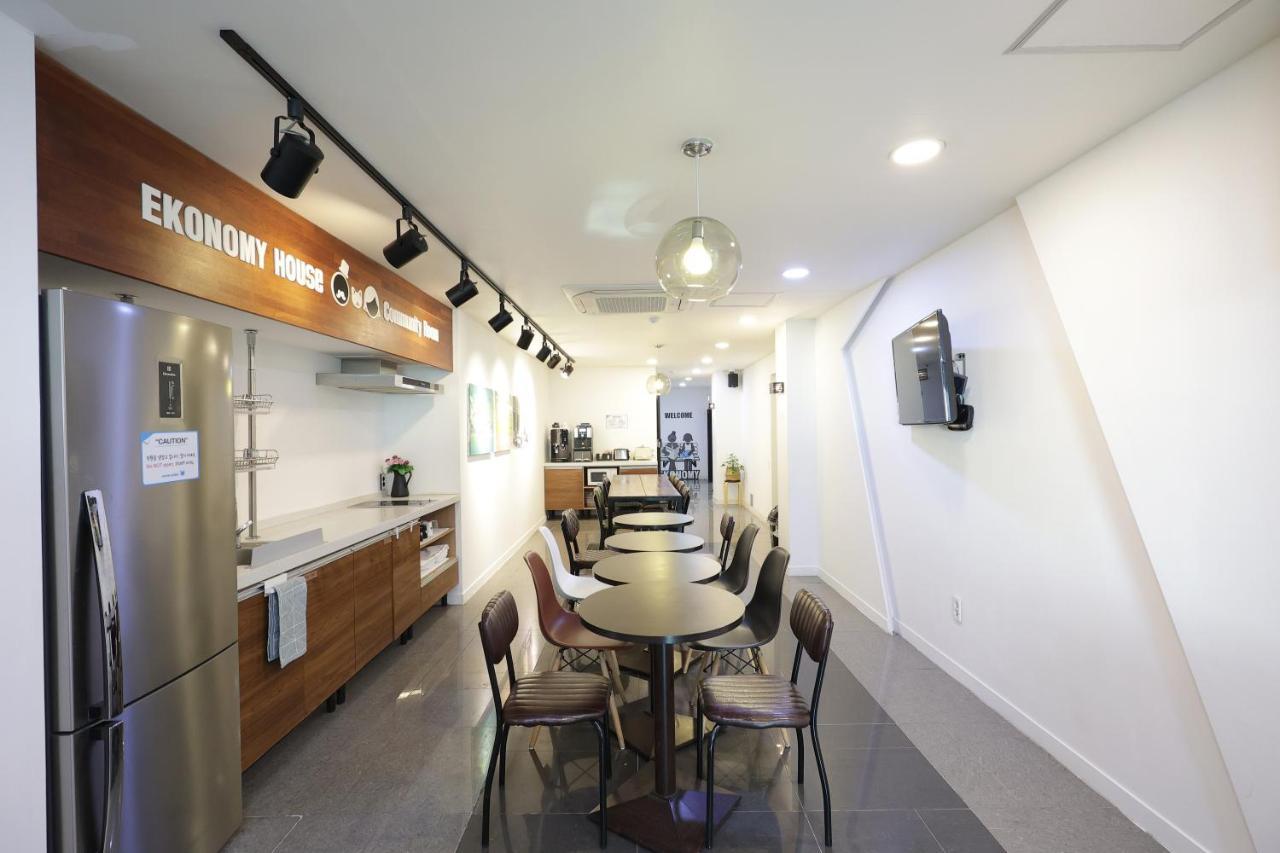 Ekonomy Haeundae Hostel Busan Eksteriør billede