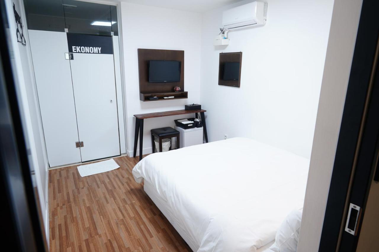 Ekonomy Haeundae Hostel Busan Eksteriør billede