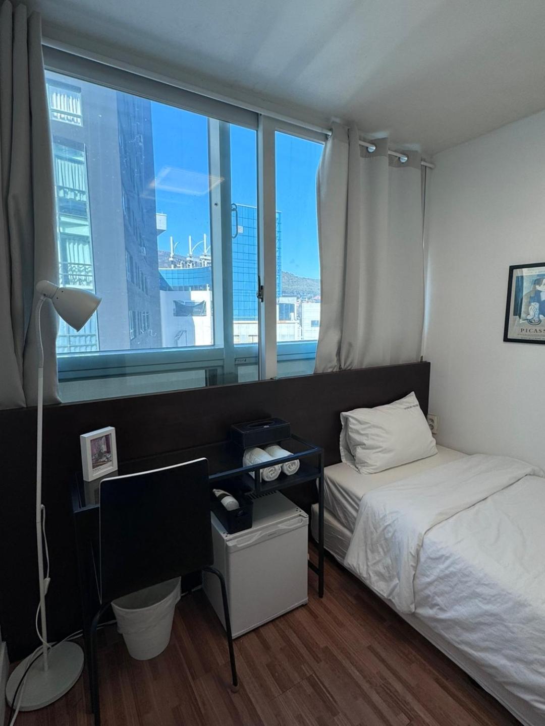 Ekonomy Haeundae Hostel Busan Eksteriør billede